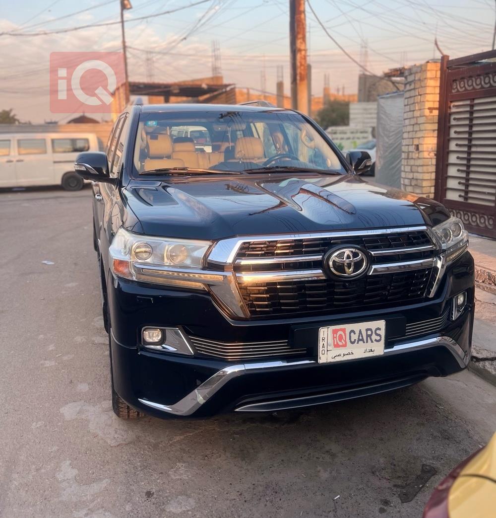 تويوتا لاندكروزر